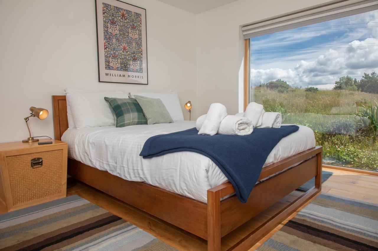 Villa Cuillrigh - Luxury House, Loch & Mountain Views à Portree Extérieur photo
